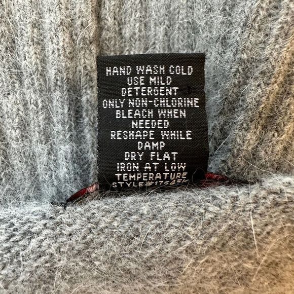 Vtg Gray Angora Lambswool Knit Sweater Size Medium Fitted Rhinestone Vintage 90s - Picture 2 of 10